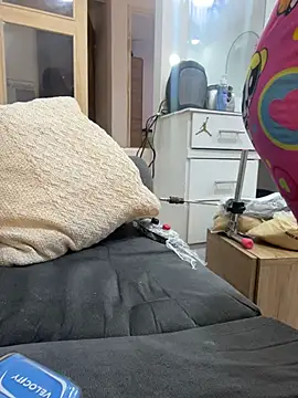 Meganmilk1 online show from 06-25-26, 04:34