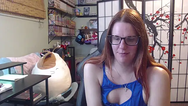 Snapshot of Sarahtineke chatting on 05-04-26, 02:04 Sarahtineke online show from 05-04-26, 02:04
