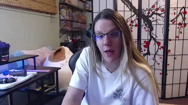 Sarahtineke online show from 02-03-26, 04:32