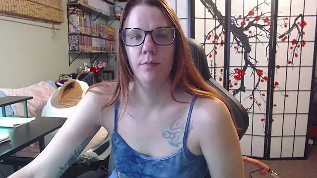 Snapshot of Sarahtineke chatting on 05-04-26, 03:26 Sarahtineke online show from 05-04-26, 03:26