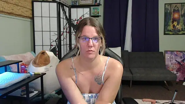 Sarahtineke online show from 11-03-25, 12:05