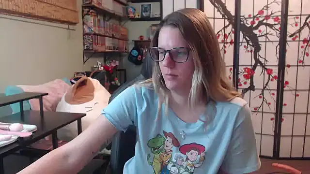 Sarahtineke online show from 03-16-26, 03:37