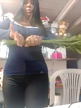 VivienAndClark online show from 10-29-25, 07:02