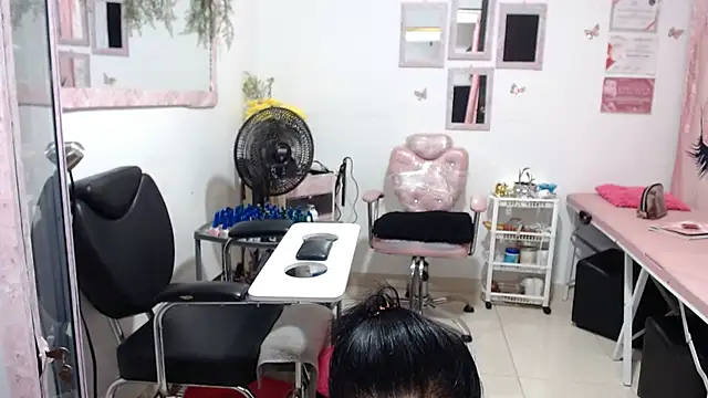 Snapshot of titsbiglovers chatting on 10-01-25, 01:33 titsbiglovers online show from 10-01-25, 01:33