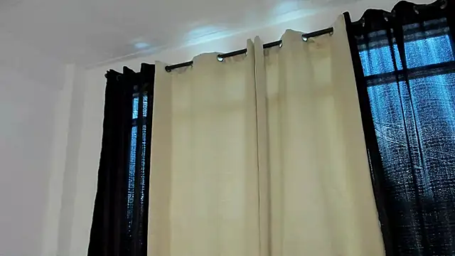 Emperatriiz online show from 03-13-26, 05:51