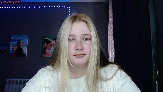 Light Luna online show from 10-19-25, 07:22