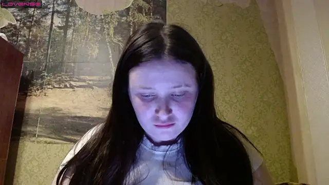 Snapshot of Light_Luna chatting on 05-20-26, 03:53 Light Luna online show from 05-20-26, 03:53
