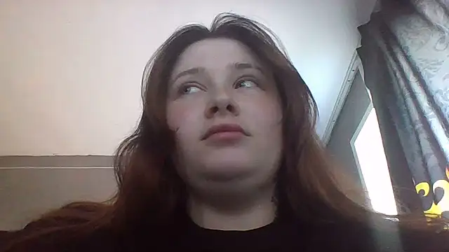 Snapshot of Light_Luna chatting on 06-07-26, 07:35 Light Luna online show from 06-07-26, 07:35