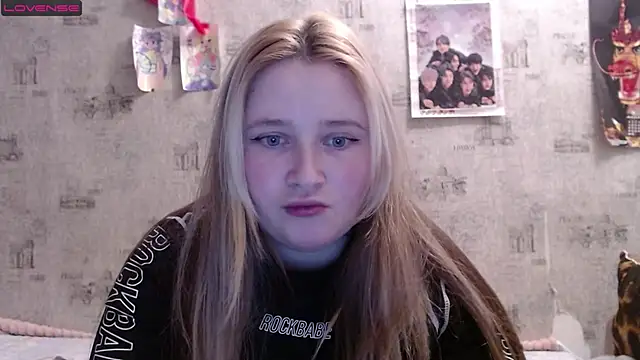 Light Luna online show from 11-17-25, 12:53