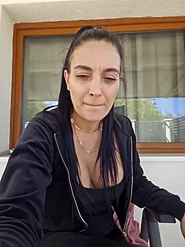 AnaFoxxy online show from 04-23-26, 10:11