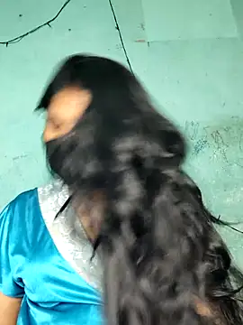 Luv Adite20 online show from 03-18-25, 06:39