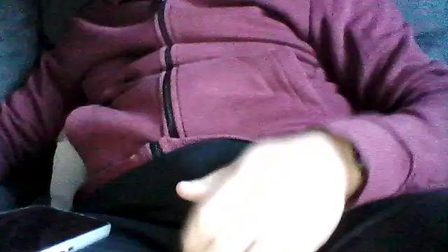 Snapshot of daky_86 chatting on 10-02-25, 04:21 daky 86 online show from 10-02-25, 04:21