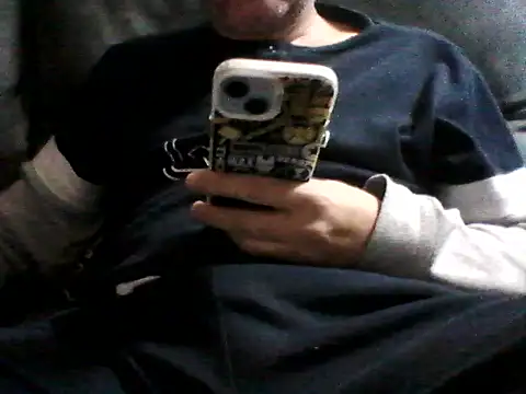 Snapshot of daky_86 chatting on 10-26-25, 04:40 daky 86 online show from 10-26-25, 04:40
