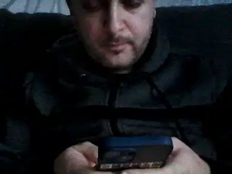 Snapshot of daky_86 chatting on 02-22-25, 04:09 daky 86 online show from 02-22-25, 04:09