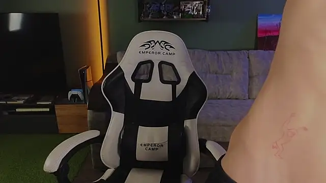 TeddyLiLboy online show from 12-04-25, 02:27