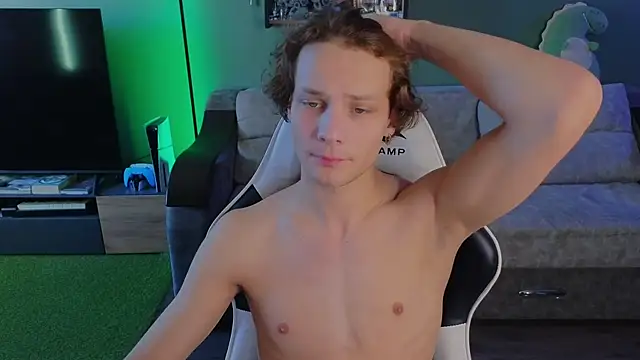 TeddyLiLboy online show from 10-18-25, 09:44