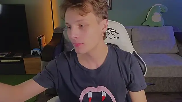 TeddyLiLboy online show from 11-14-25, 05:16