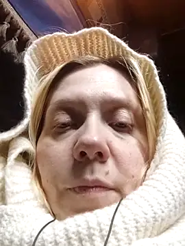 LeraSweet online show from 12-15-25, 04:57