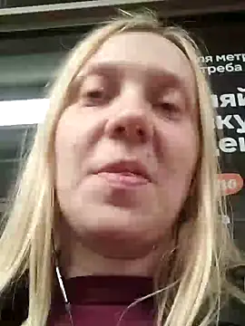 Snapshot of LeraSweet chatting on 05-07-26, 04:43 LeraSweet online show from 05-07-26, 04:43
