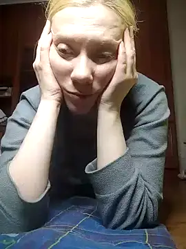 Snapshot of LeraSweet chatting on 05-20-26, 06:49 LeraSweet online show from 05-20-26, 06:49