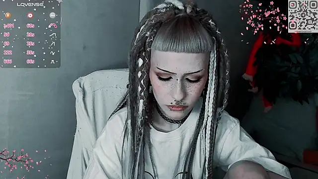 say mary online show from 12-04-25, 11:42