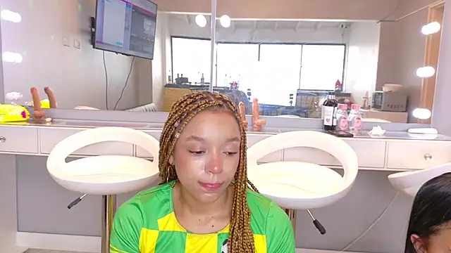 chocolatecrememia online show from 02-24-26, 08:53