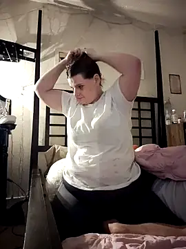 BeckiTooSweet online show from 12-03-24, 07:27