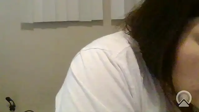 BeckiTooSweet online show from 10-18-25, 02:13