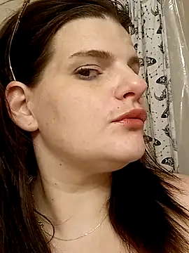 Snapshot of BeckiTooSweet chatting on 12-20-25, 10:29 BeckiTooSweet online show from 12-20-25, 10:29