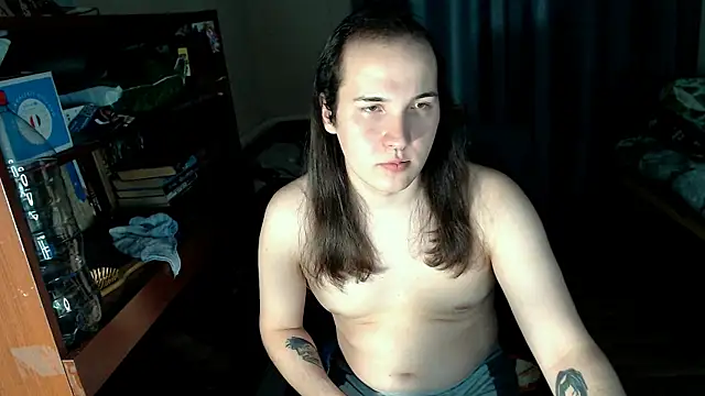 Snapshot of EvaMiron chatting on 03-06-25, 07:10 EvaMiron online show from 03-06-25, 07:10