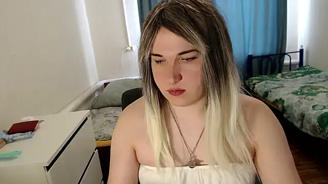 EvaMiron online show from 03-05-26, 09:39