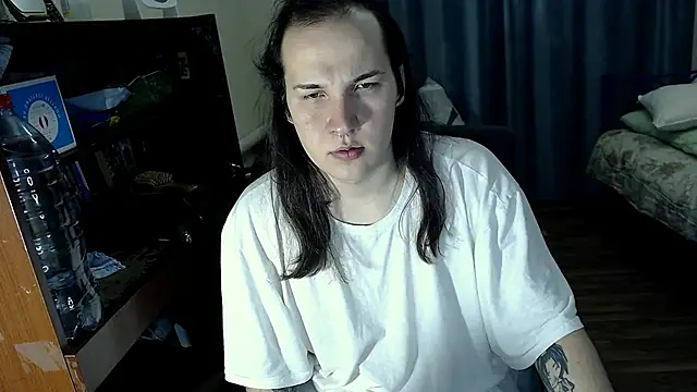 Snapshot of EvaMiron chatting on 03-14-25, 05:02 EvaMiron online show from 03-14-25, 05:02