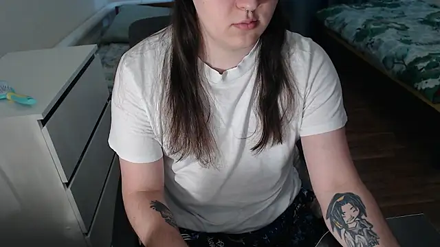 EvaMiron online show from 02-12-26, 12:16