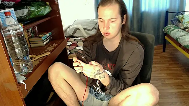 Snapshot of EvaMiron chatting on 02-28-25, 07:05 EvaMiron online show from 02-28-25, 07:05