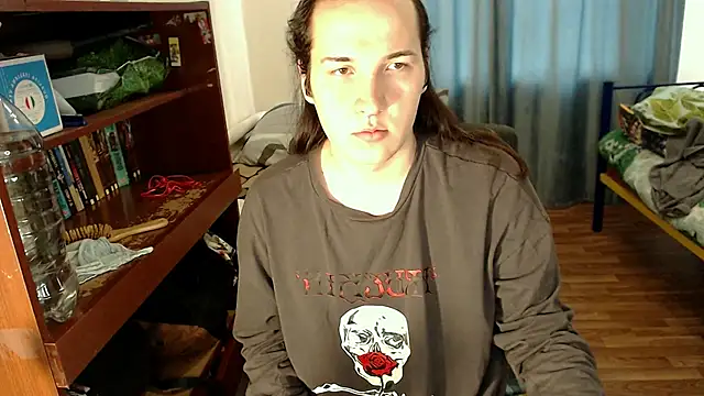 Snapshot of EvaMiron chatting on 03-18-25, 05:45 EvaMiron online show from 03-18-25, 05:45