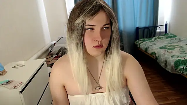 EvaMiron online show from 03-04-26, 10:12