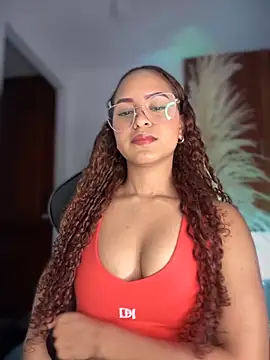 Snapshot of gretta_kler1 chatting on 10-05-25, 01:24 gretta kler1 online show from 10-05-25, 01:24