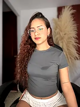 Snapshot of gretta_kler1 chatting on 10-19-25, 03:15 gretta kler1 online show from 10-19-25, 03:15