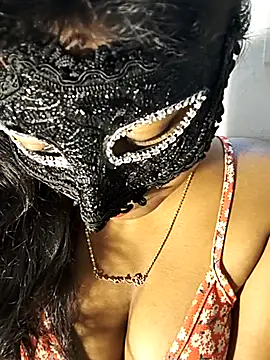 FANTASY QUEEN 07 online show from 11-28-25, 08:58