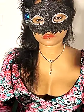 FANTASY QUEEN 07 online show from 12-14-25, 10:10