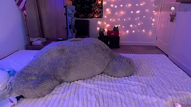 milk-toast online show from 12-08-24, 04:18