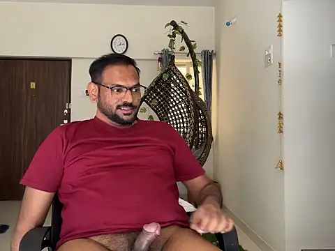 Snapshot of lovbombayduck11 chatting on 05-27-26, 07:38 lovbombayduck11 online show from 05-27-26, 07:38