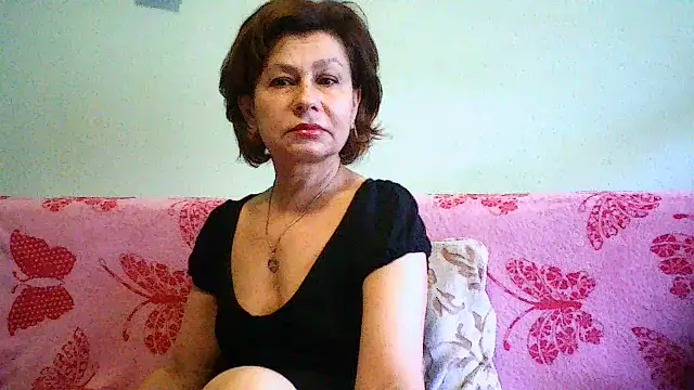 Snapshot of Mat_Elenore chatting on 06-19-26, 05:35 Mat Elenore online show from 06-19-26, 05:35