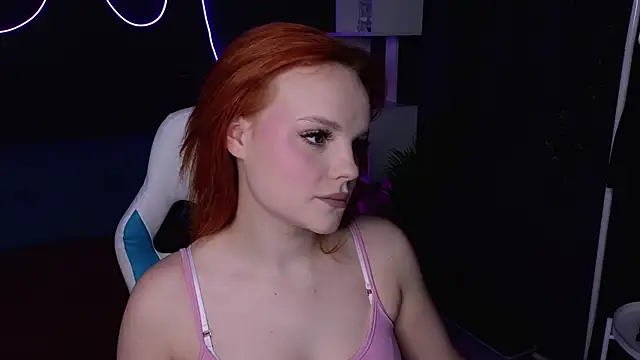 Snapshot of KristiRosee chatting on 02-11-25, 01:20 KristiRosee online show from 02-11-25, 01:20