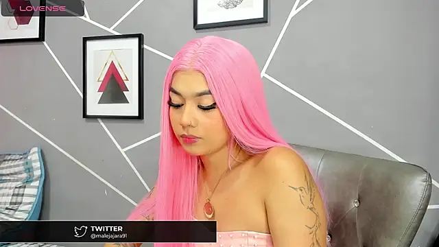 Snapshot of ashliekitty__011 chatting on 02-04-25, 12:40 ashliekitty 011 online show from 02-04-25, 12:40