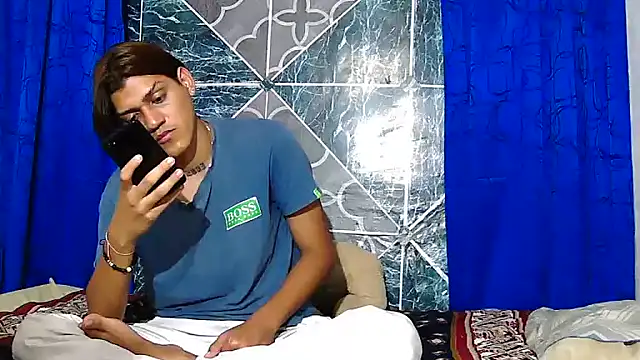 Snapshot of Samuelsince chatting on 10-24-25, 04:55 Samuelsince online show from 10-24-25, 04:55