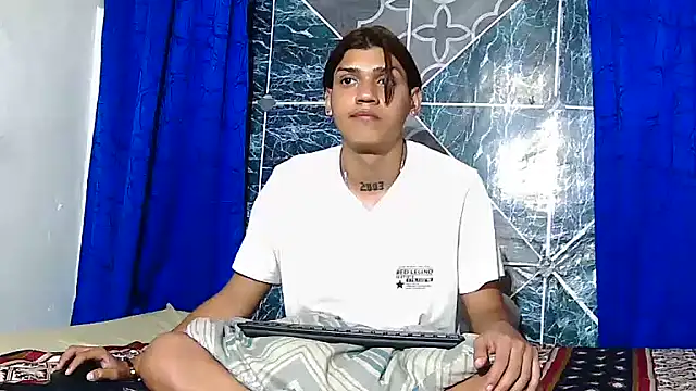 Snapshot of Samuelsince chatting on 10-23-25, 04:22 Samuelsince online show from 10-23-25, 04:22