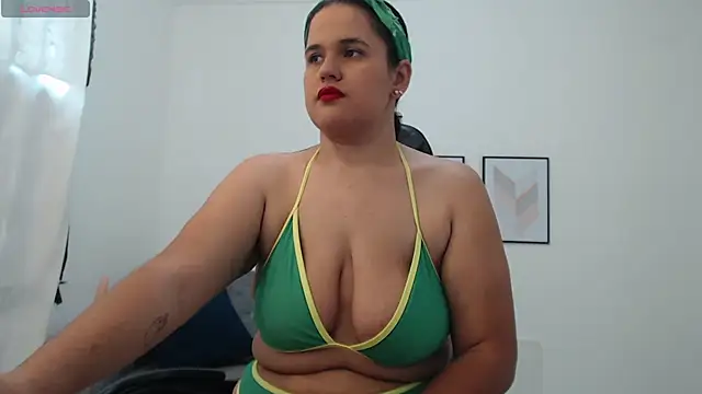 natalia curvy1 online show from 09-26-25, 06:04