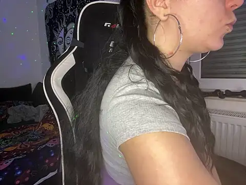 Snapshot of kinkygirl420x chatting on 01-30-25, 09:04 kinkygirl420x online show from 01-30-25, 09:04