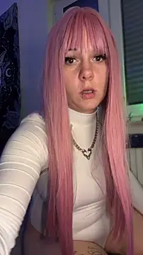 Snapshot of kinkygirl420x chatting on 10-23-25, 09:35 kinkygirl420x online show from 10-23-25, 09:35